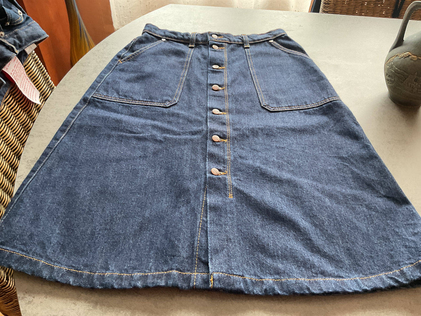 Jupe trapèze en jean brut – Juliette