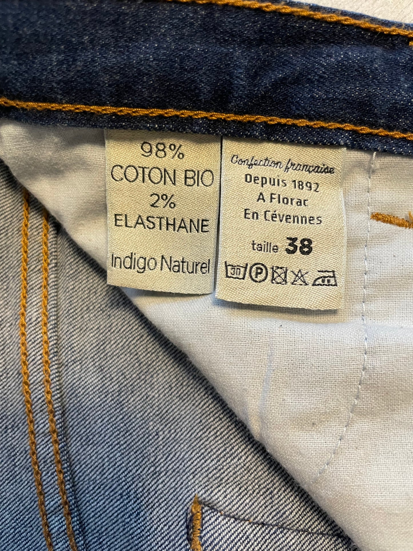 Jean bleu foncé
