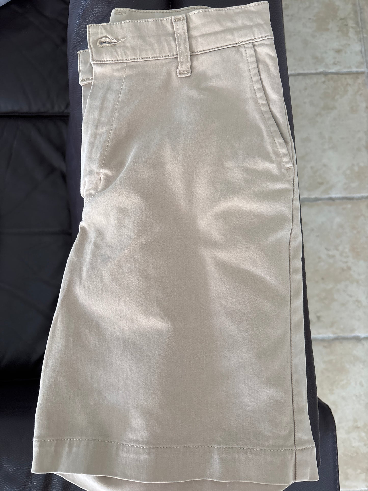 Short ajusté taille haute sable – Lucette