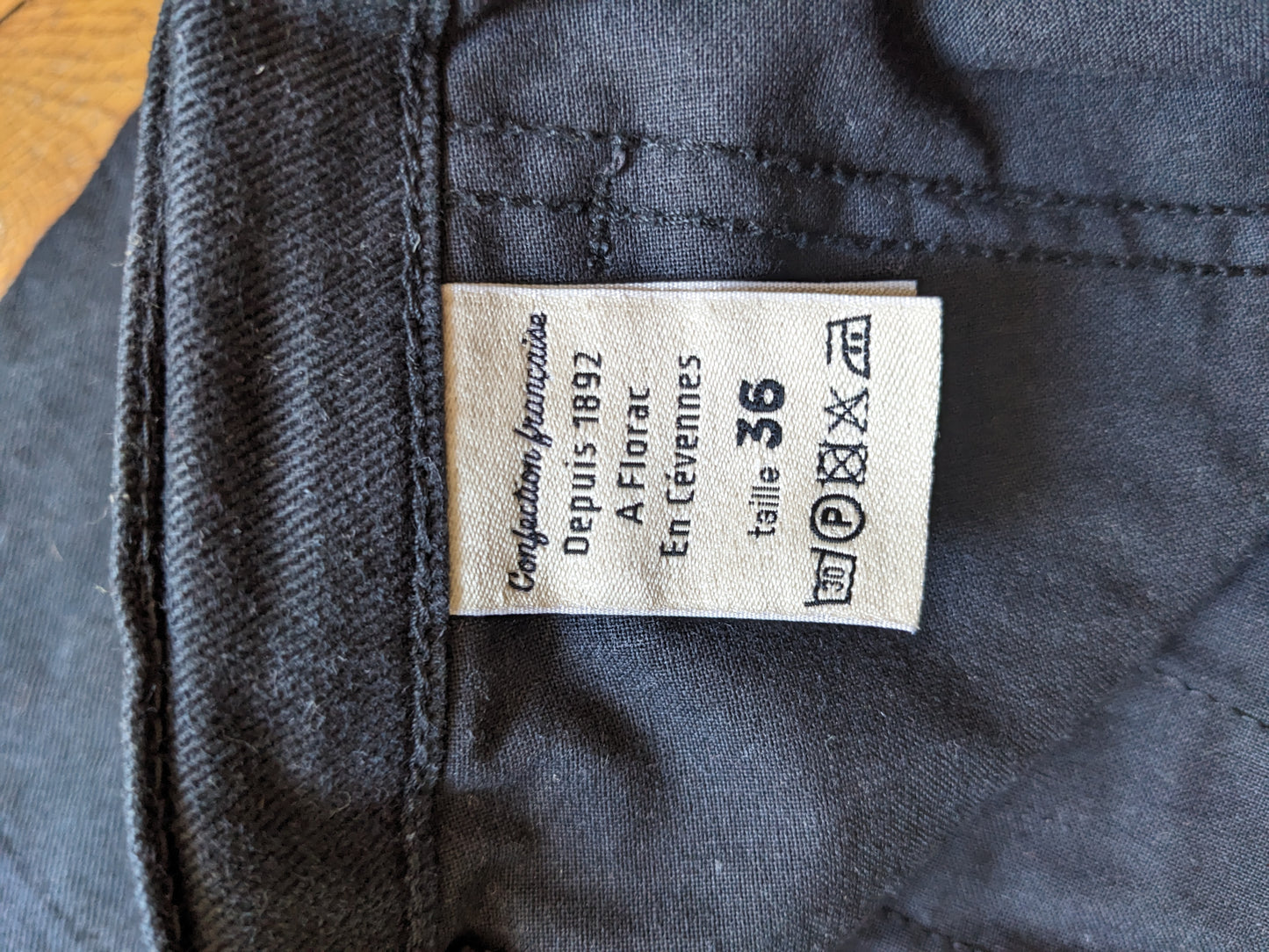 Chino ajusté taille haute Noir - Léonie