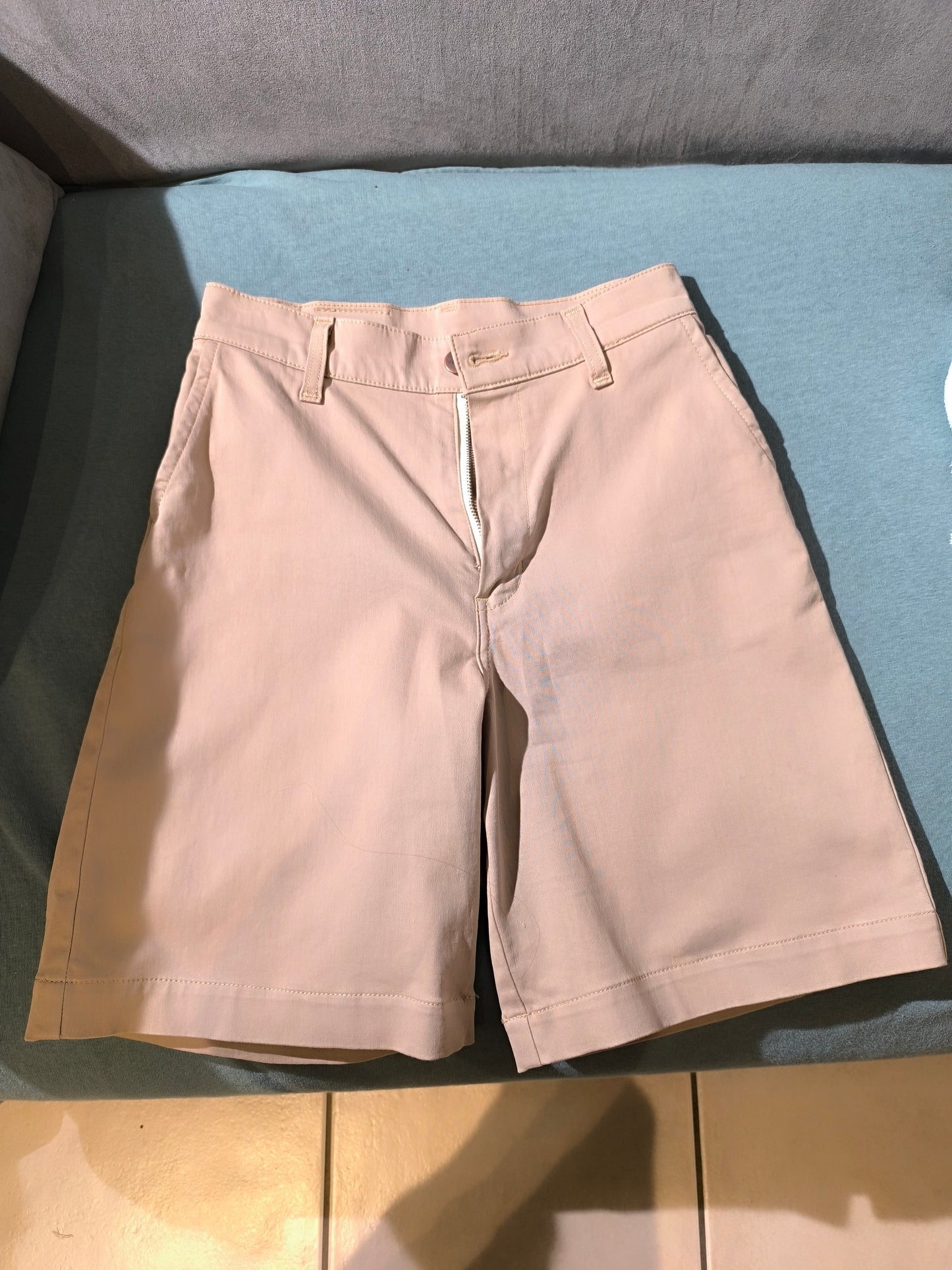 Short ajusté taille haute sable – Lucette