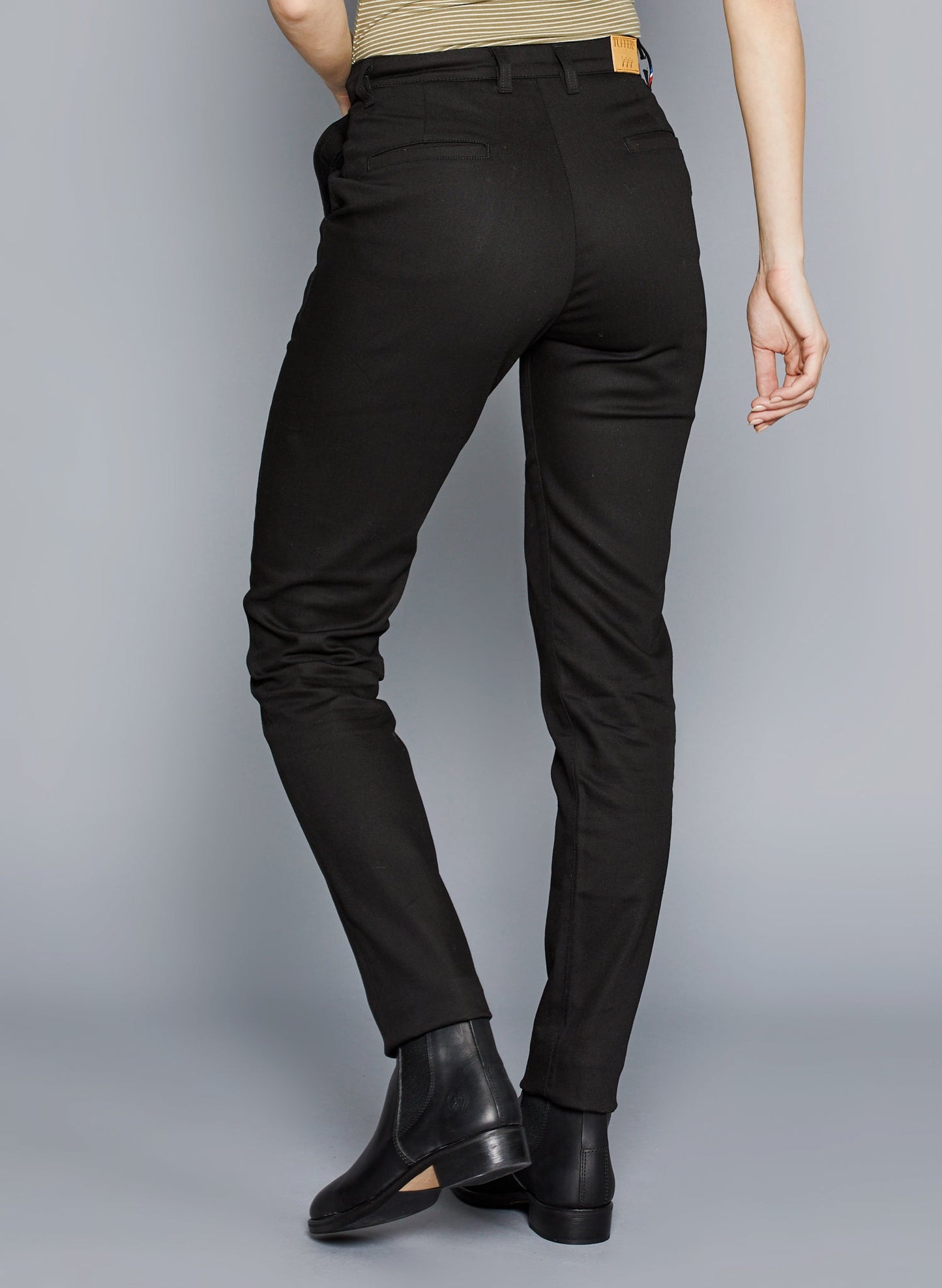 Chino ajusté taille haute Noir - Léonie