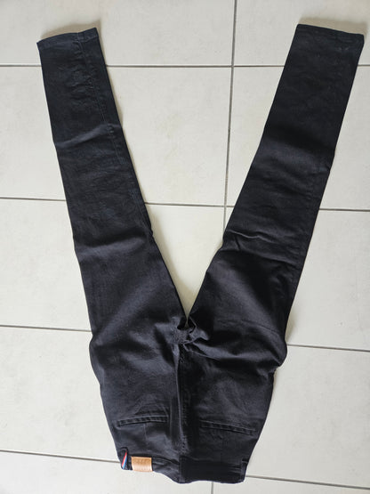 Chino ajusté taille haute Noir - Léonie