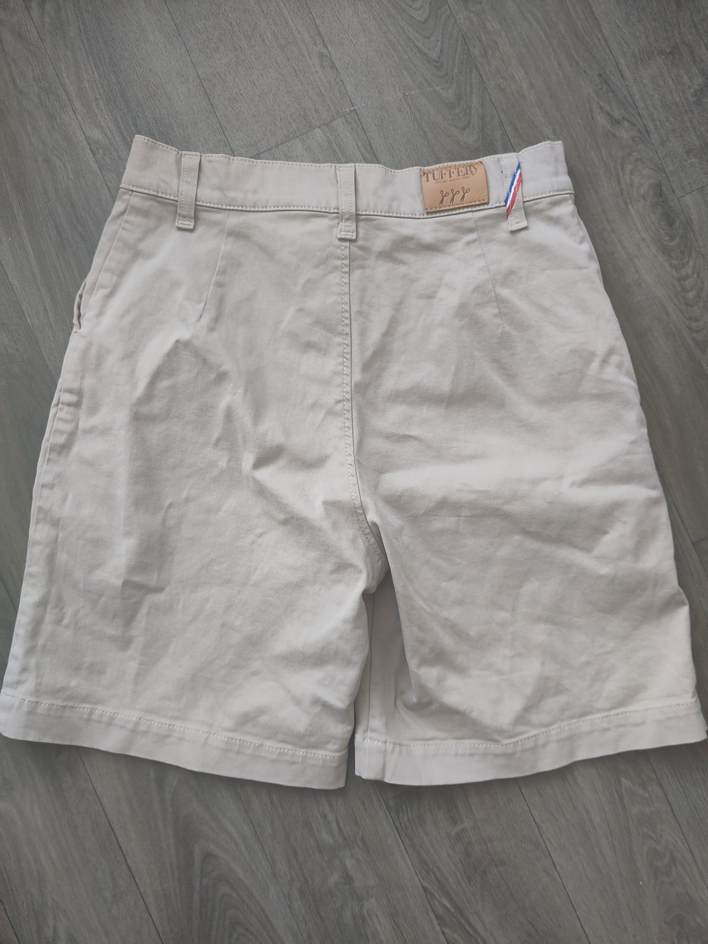 Short ajusté taille haute sable – Lucette
