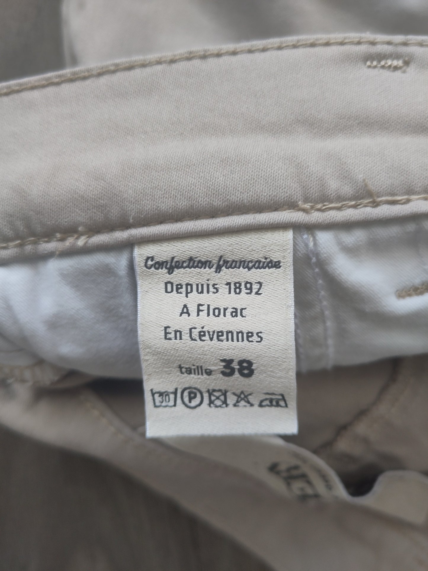 Short ajusté taille haute sable – Lucette