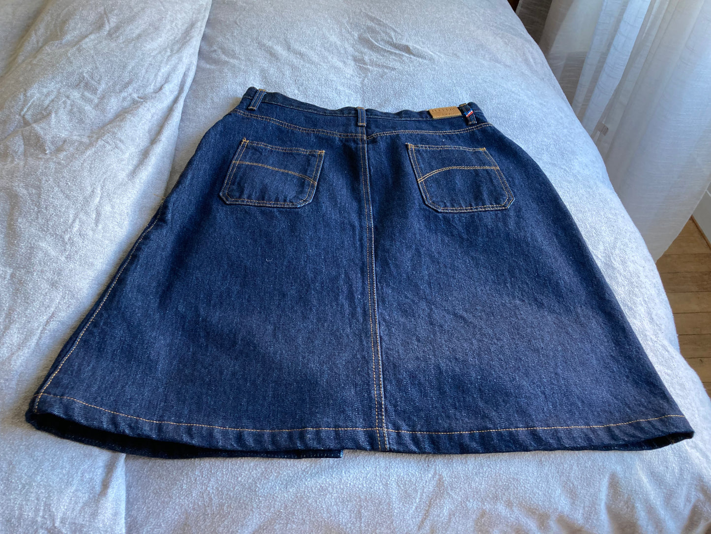 Jupe trapèze en jean brut – Juliette