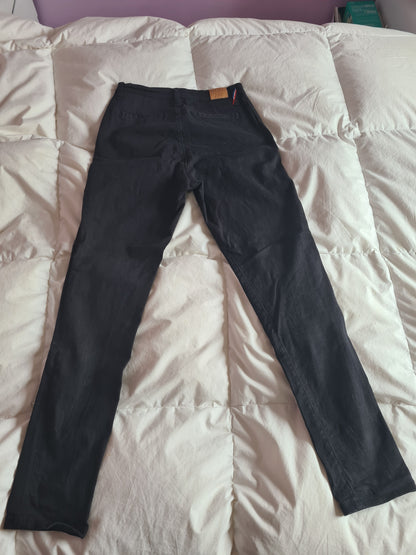 Chino ajusté taille haute Noir - Léonie