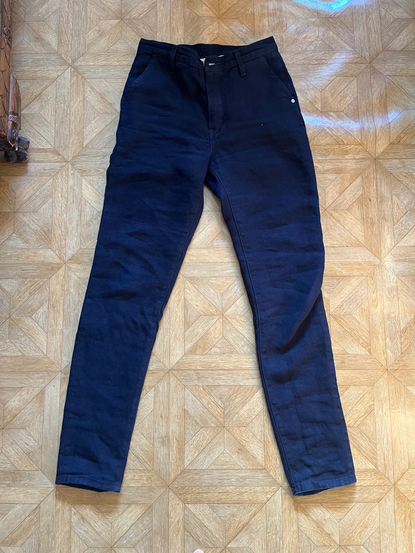 Chino droit ajusté taille haute en jean 100% lin français – Léonie