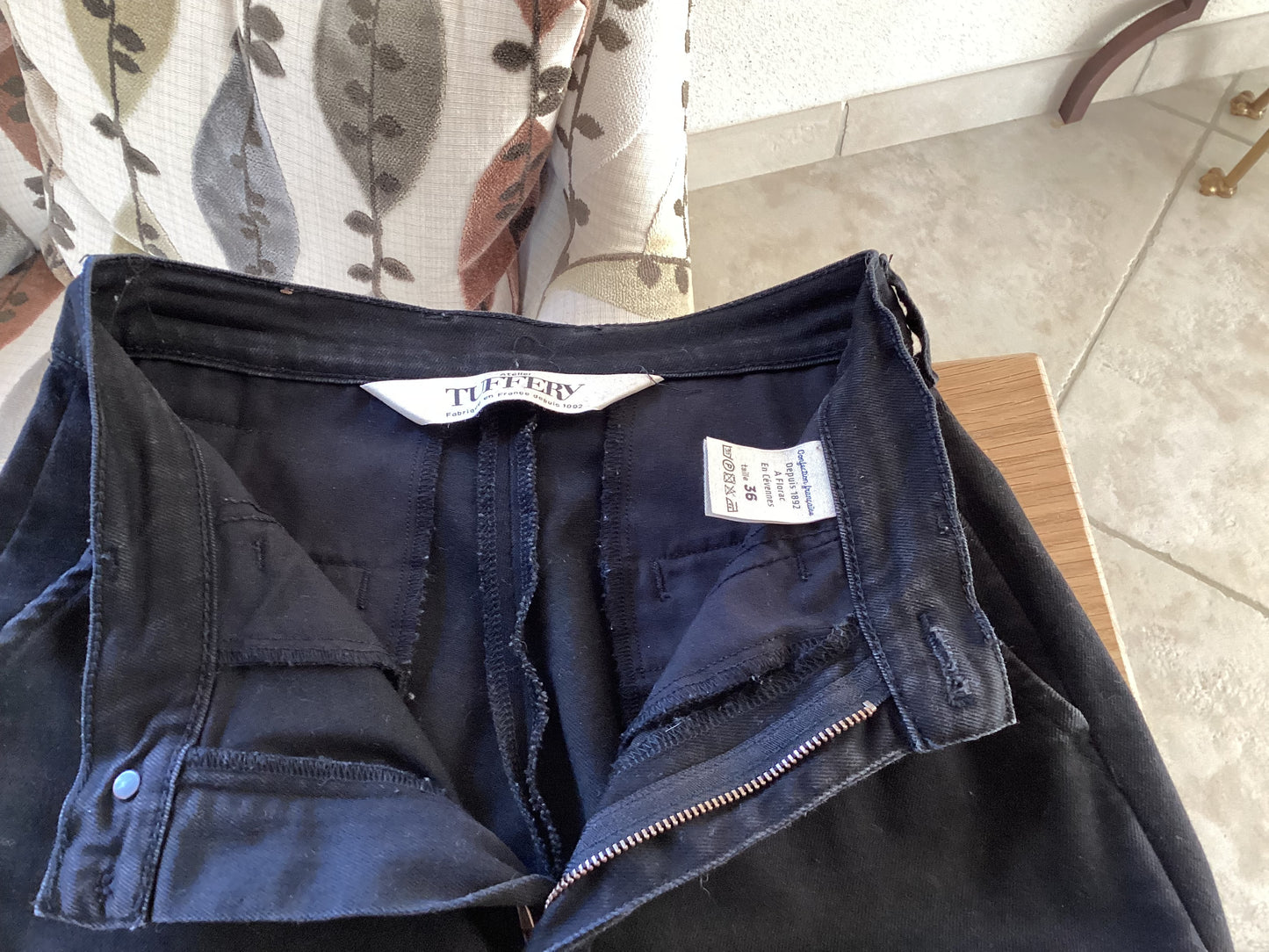 Chino ajusté taille haute Noir - Léonie
