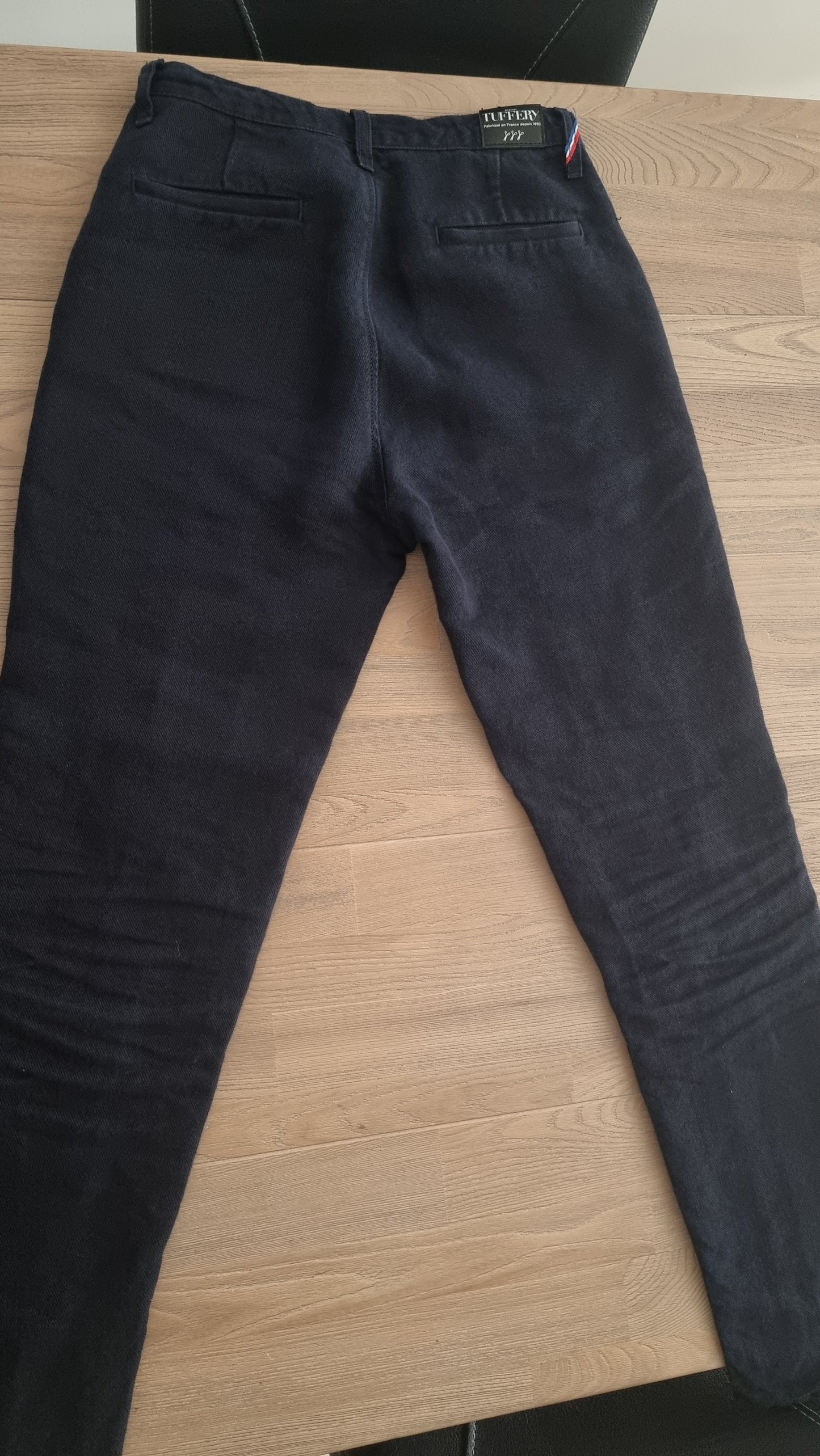 Chino droit ajusté taille haute en jean 100% lin français – Léonie