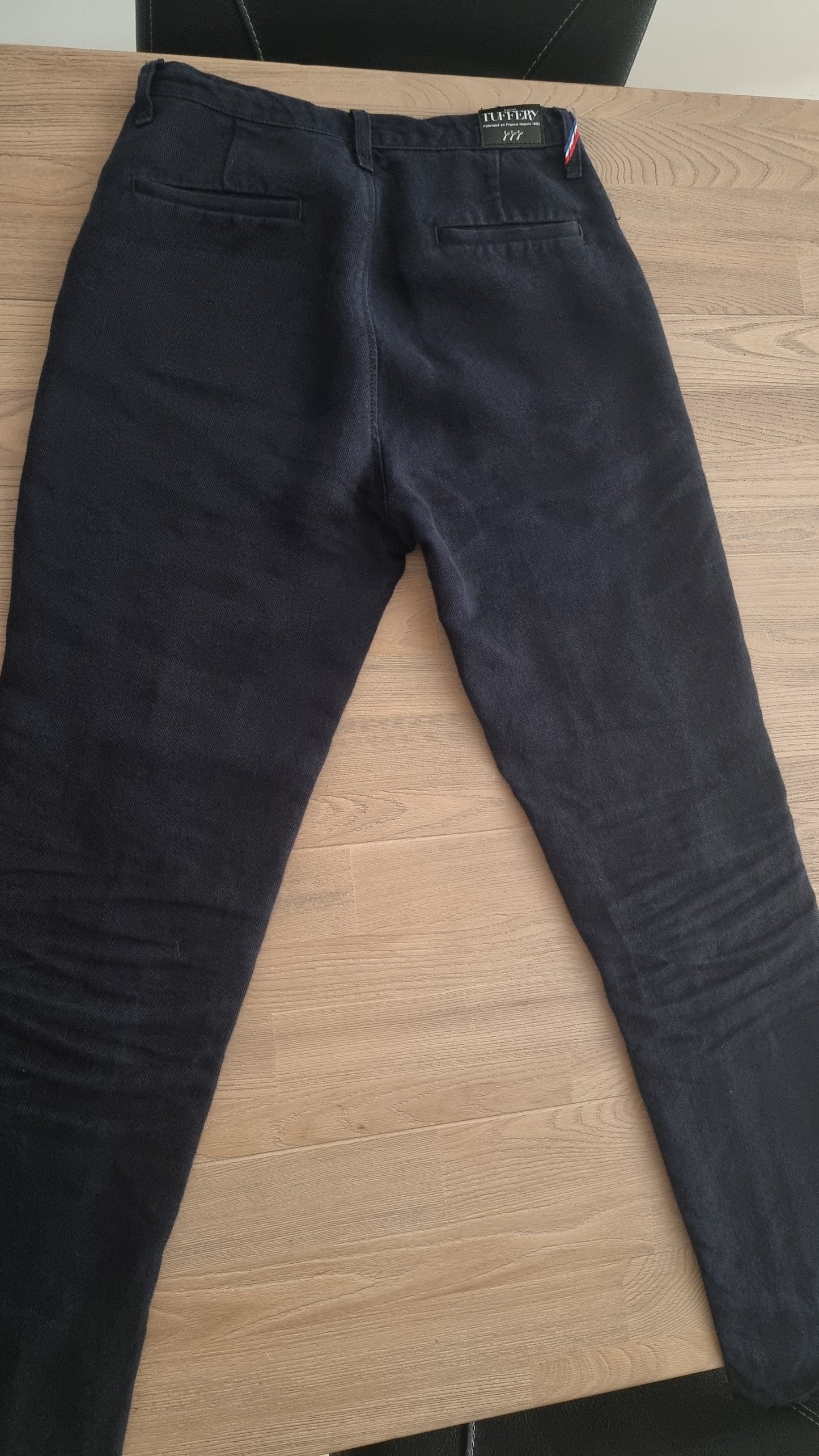 Chino droit ajusté taille haute en jean 100% lin français – Léonie