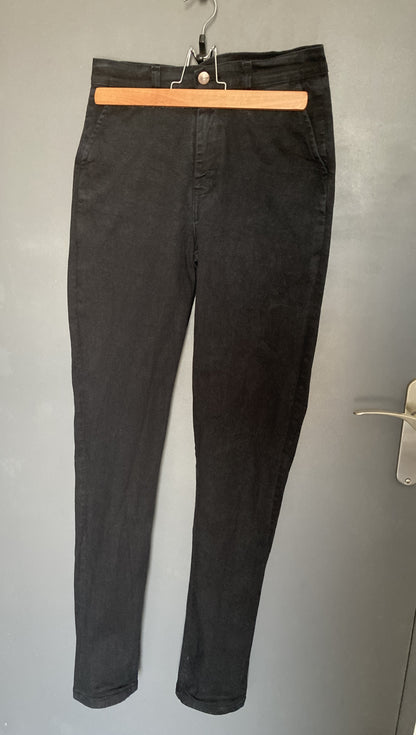 Chino ajusté taille haute Noir - Léonie