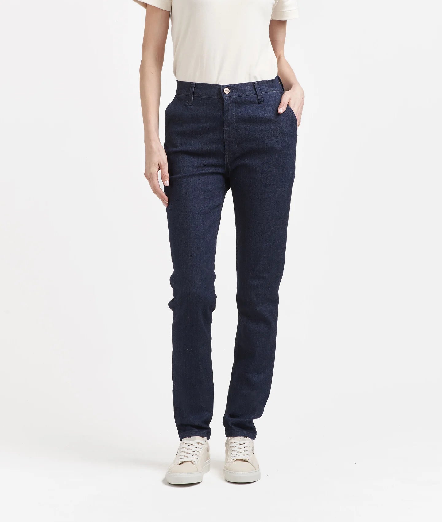 Chino femme ajusté taille haute Brut Coton Bio - LÉONIE