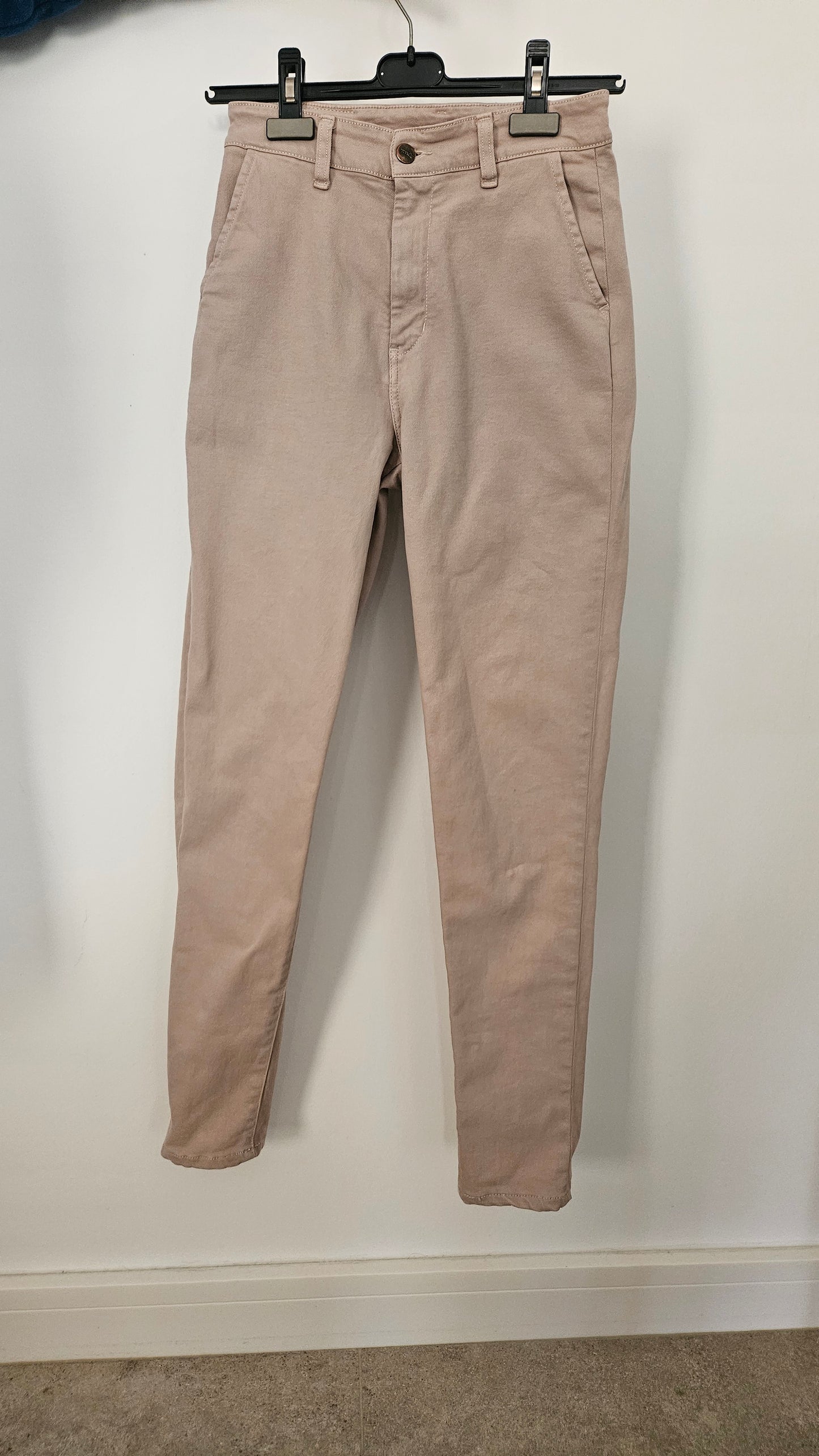 Chino femme ajusté taille haute Beige - Léonie